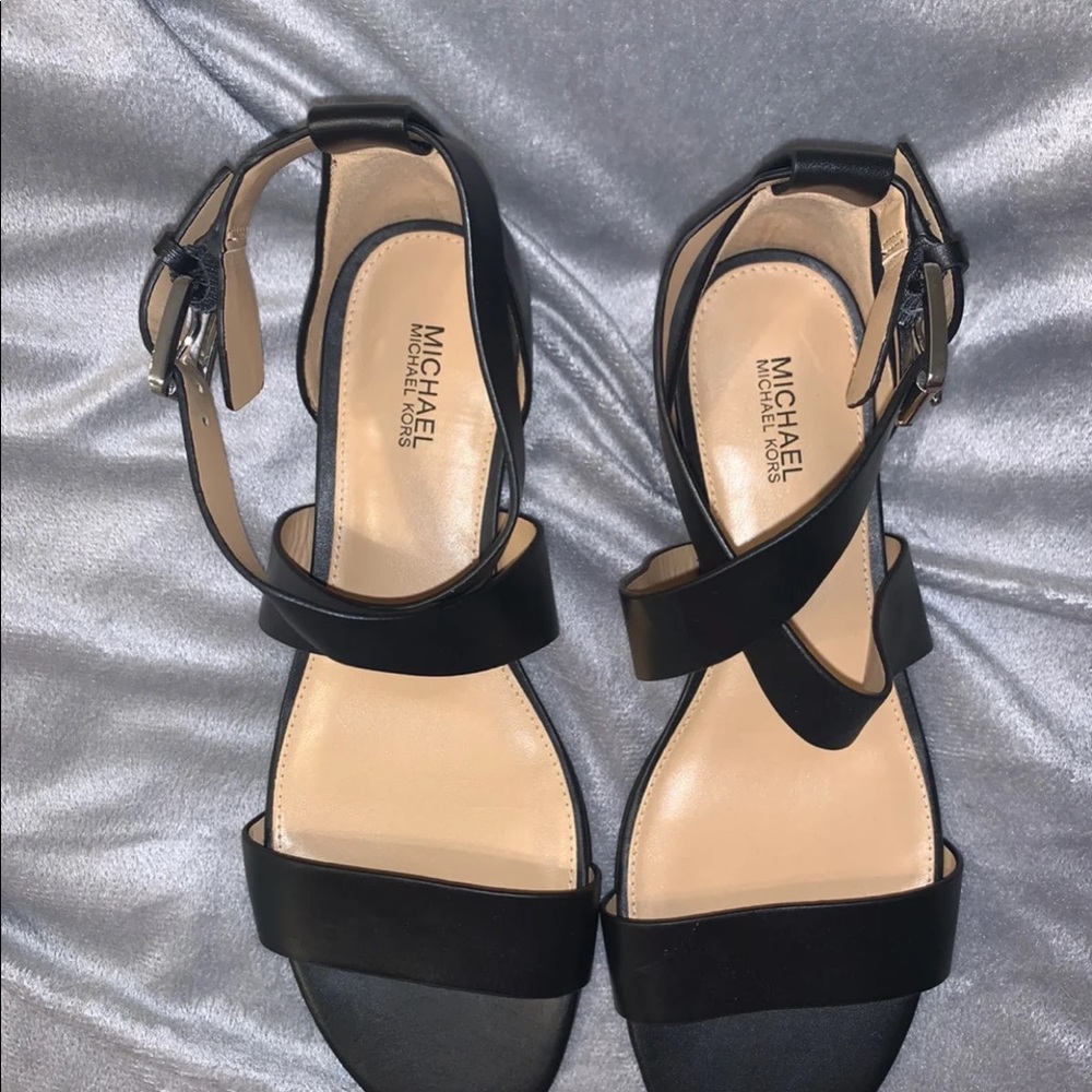 NWOT MICHAEL Michael Kors Black 'Sabrina' - Picture 3 of 8